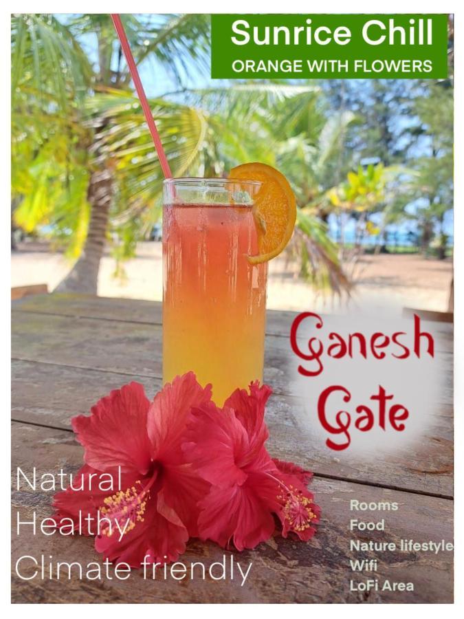Ganesh Gate Hotel Pottuvil Exterior photo